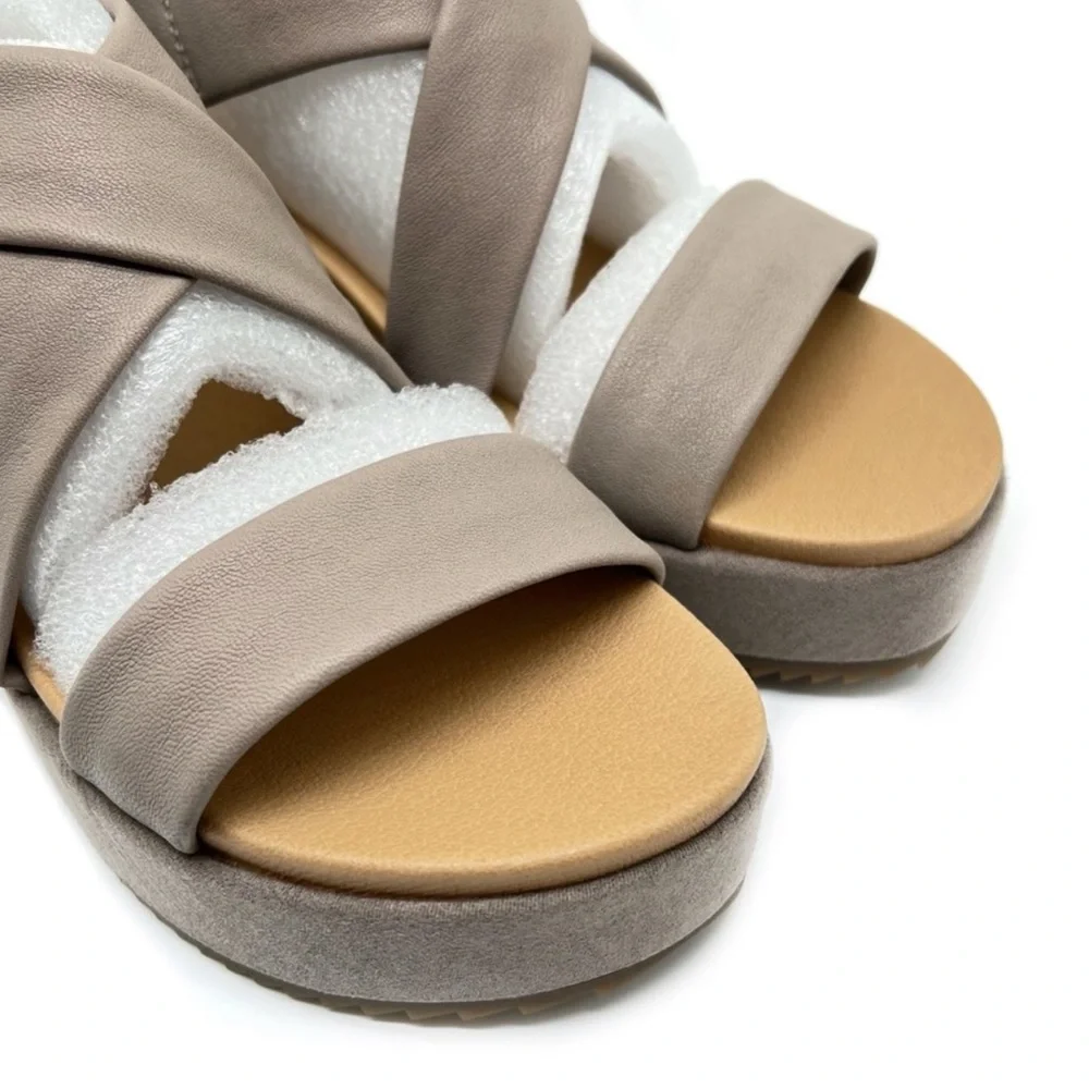 Lucky Brand Sandal Waldyna Crisscross Leather Wedge Chinchilla Oyster Size 10